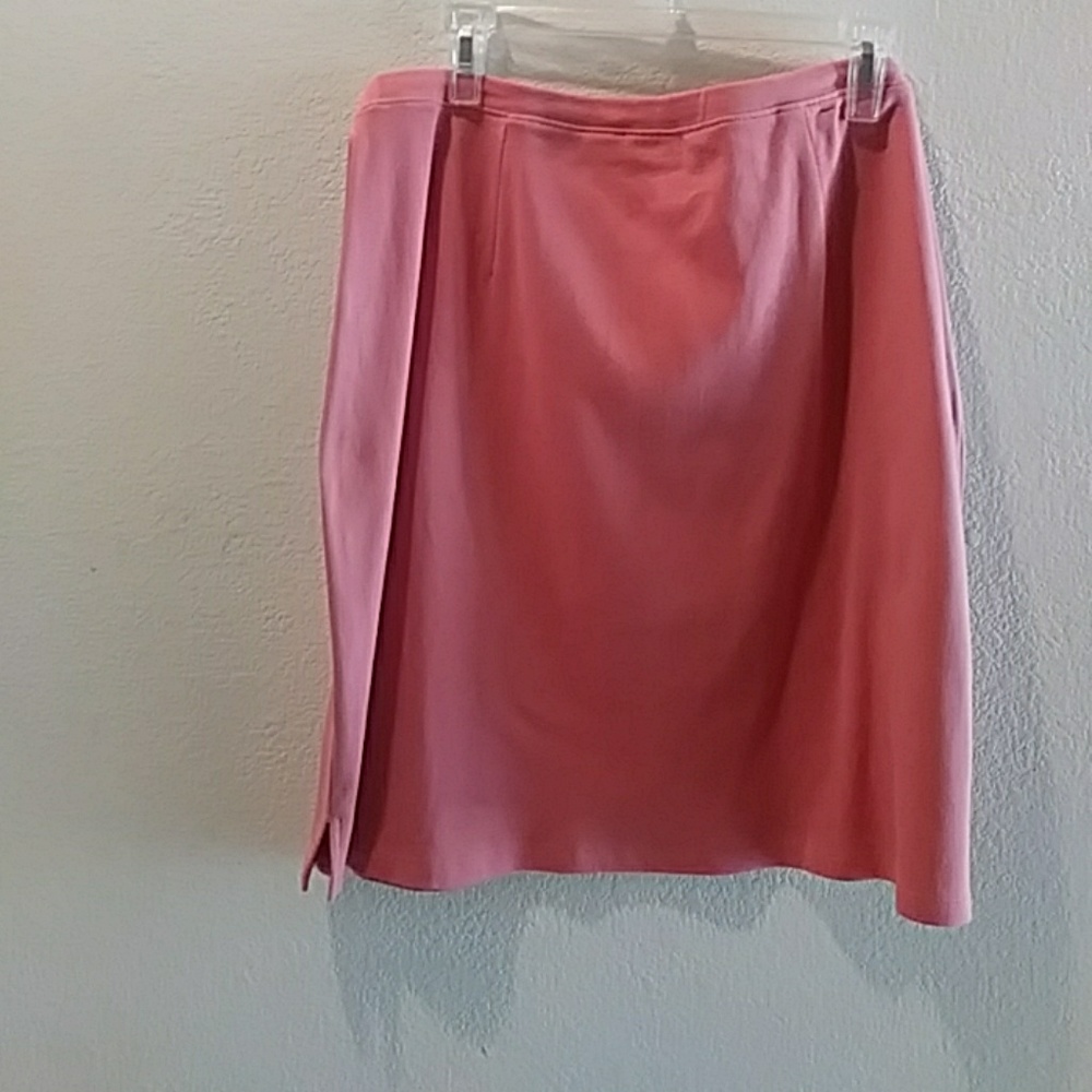 Cherokee mid skirt and dark rose gold